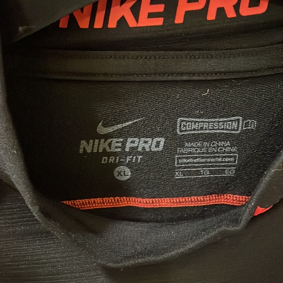 Nike base layer Warm Compression Running Tshirt/Jersey - Picture 2 of 4